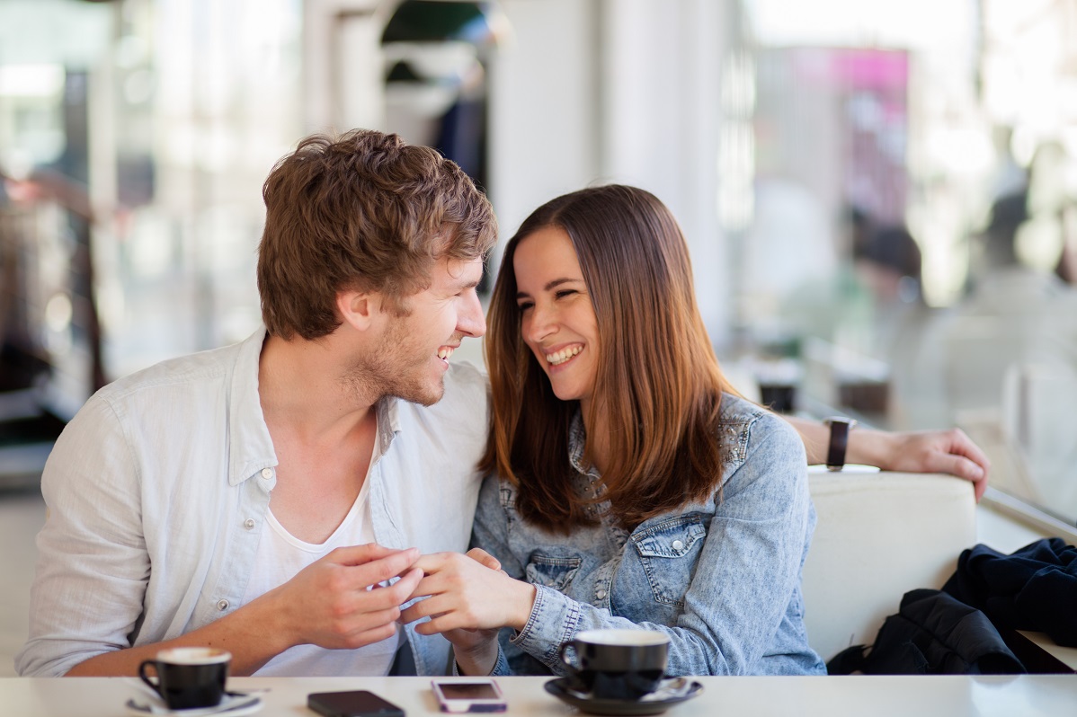 The Ultimate Guide to Online Dating - MyraRedford